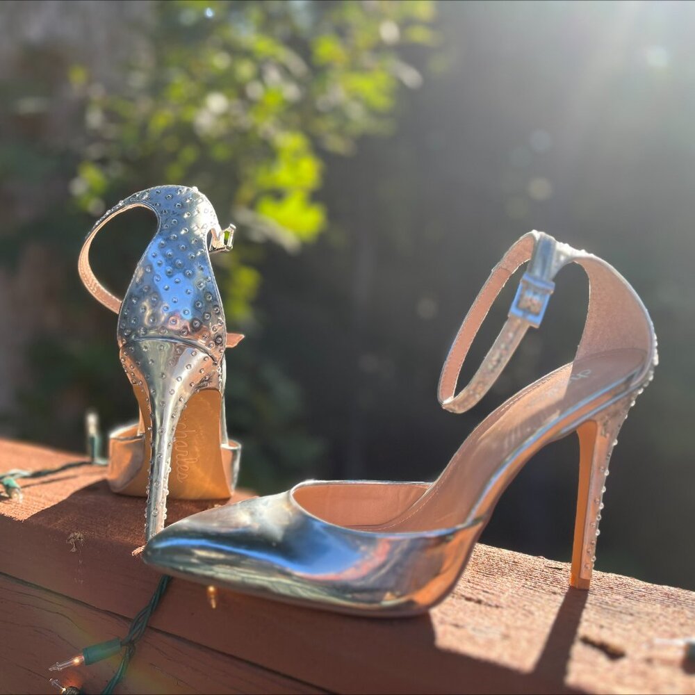 BRAND NEW Shiny/Sparkle Silver Heels